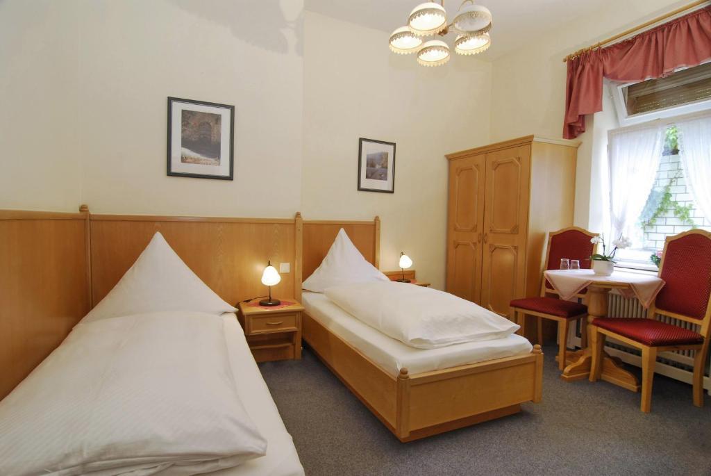 Wirtshaus Zum Pferdemarkt Hotel ซาร์บวร์ก ห้อง รูปภาพ